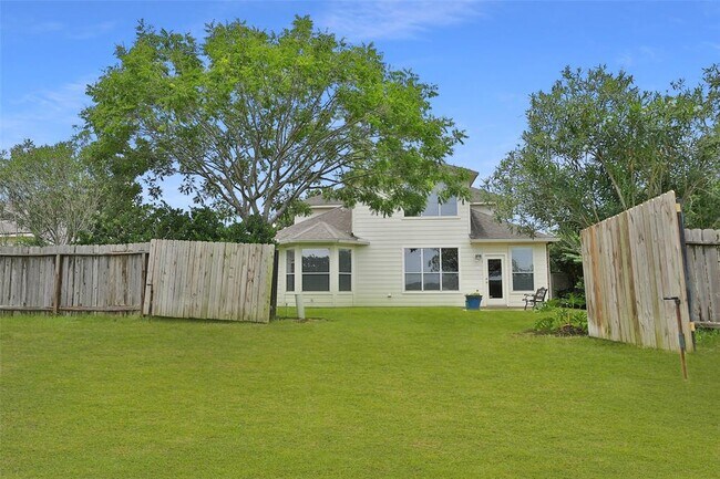Building Photo - 9603 Red Rugosa Dr