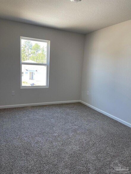 Building Photo - 10942 Blacktail Loop