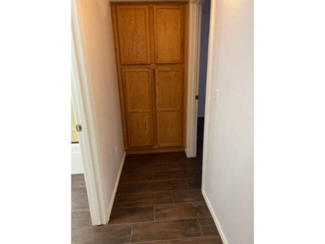 Building Photo - 3 bedroom 2 bath