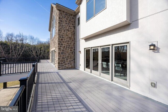 Building Photo - 115 Bullock Rd