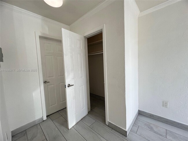 Building Photo - 159 NE 75th St