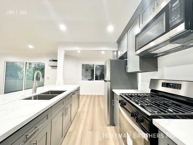 Building Photo - 3663 Vinton Ave