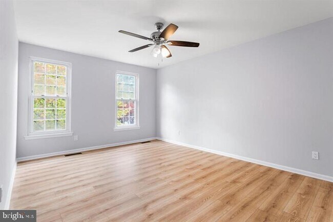 Building Photo - 2807 Falling Brook Terrace