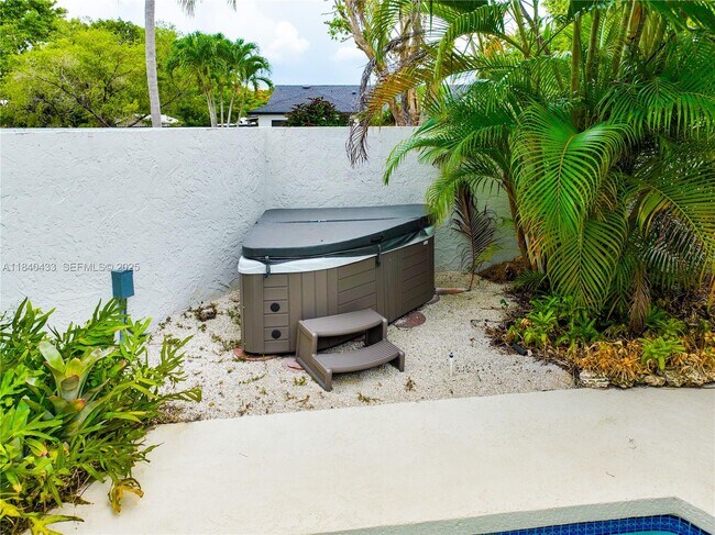 Building Photo - 9614 SW 134th Ct