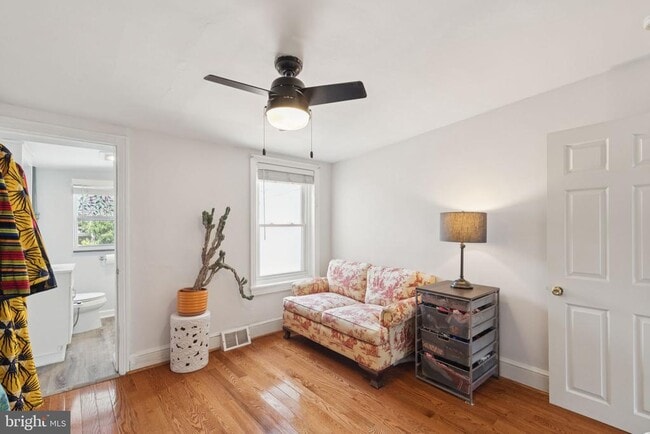 Building Photo - 1466 E Wilt St