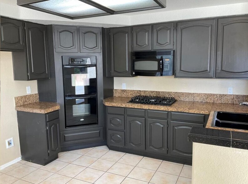 Building Photo - 31457 Corte Madera