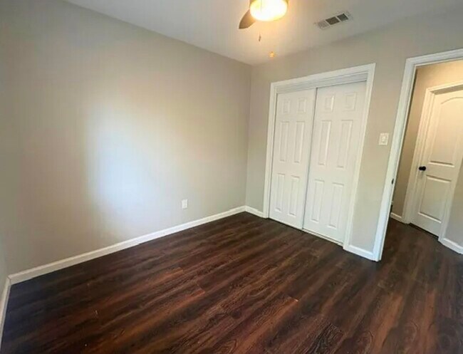 Building Photo - 2519 Silver Cypress Dr