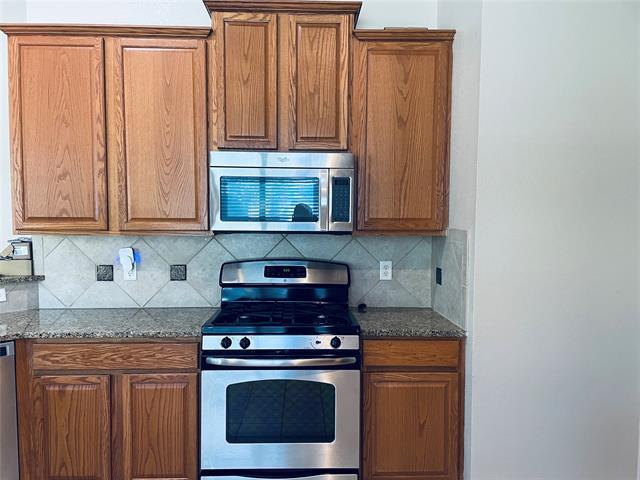 Building Photo - 3007 Pinecrest Dr