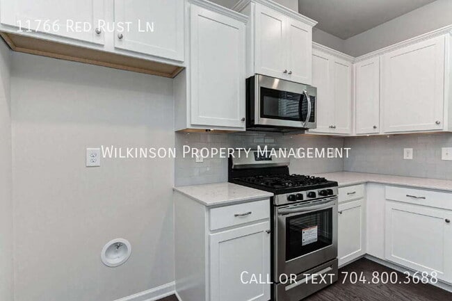 Building Photo - 11766 Red Rust Ln