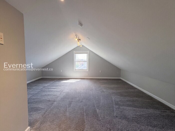 Building Photo - 7730 Emerson Rd