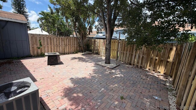 Building Photo - 4741 NW 3rd Terrace