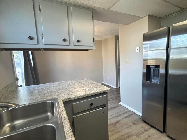 Building Photo - 2846 Avati Dr