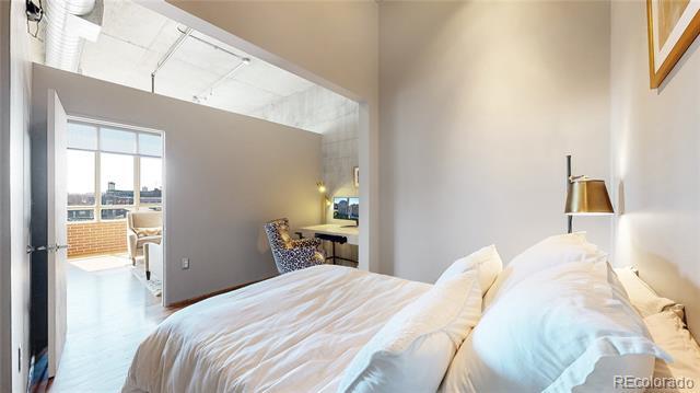 Building Photo - 2000 Little Raven St