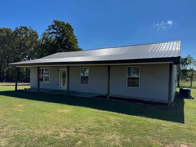 Primary Photo - Country Home: New Renovation, With Large Y...