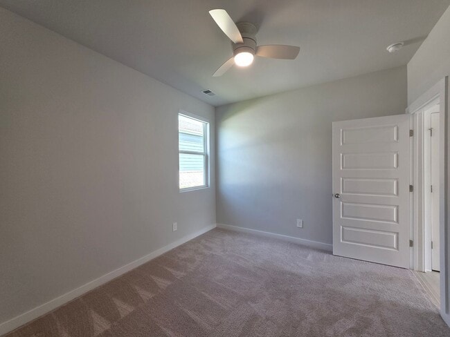 Building Photo - 1037 Royal Gorge Private Ct