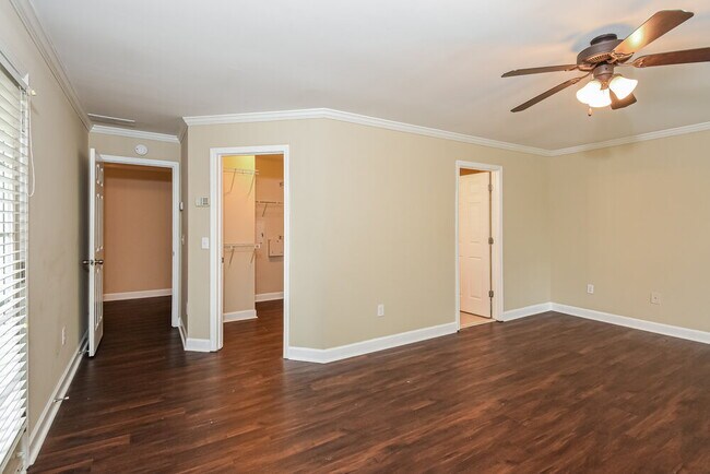 Building Photo - 738 Austin Creek Dr