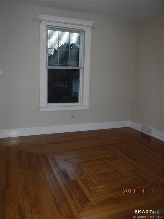 Building Photo - 356-358 Yale Ave
