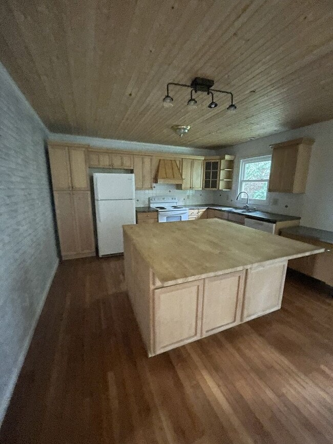 Building Photo - 224 Laurel Gap Ridge