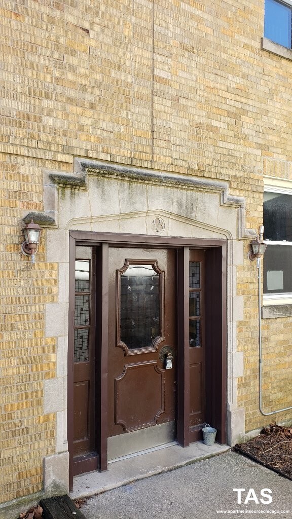 Building Photo - 4512 N Laporte Ave