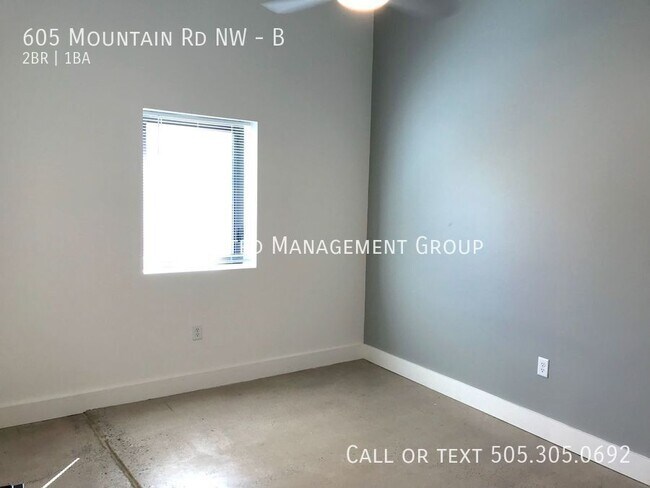 Building Photo - 605 Mountain Rd NW