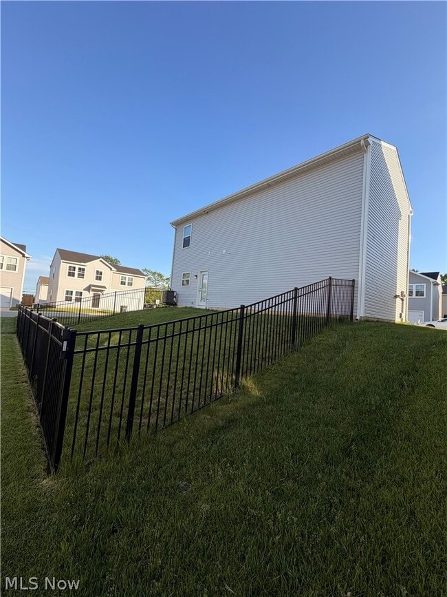 Building Photo - 677 Crossings Ln