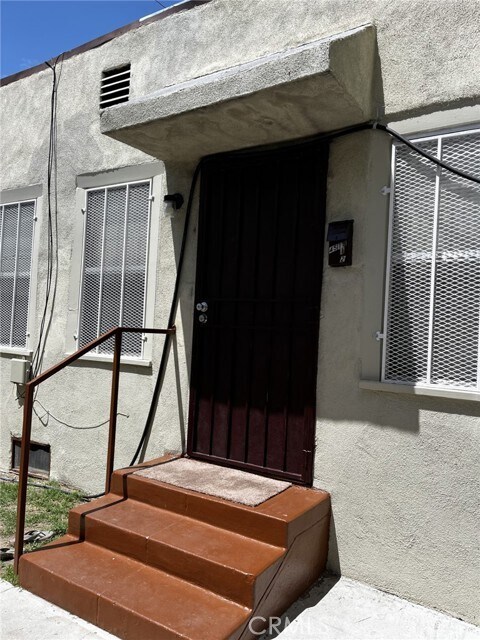 Building Photo - 4518 Normandie Ave