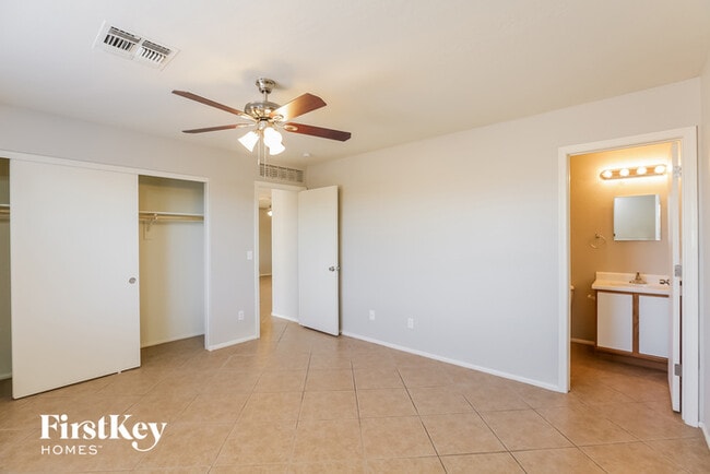 Building Photo - 21286 Duncan Dr
