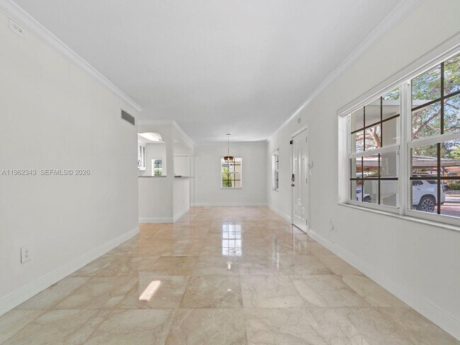 Building Photo - 5940 SW 47th St