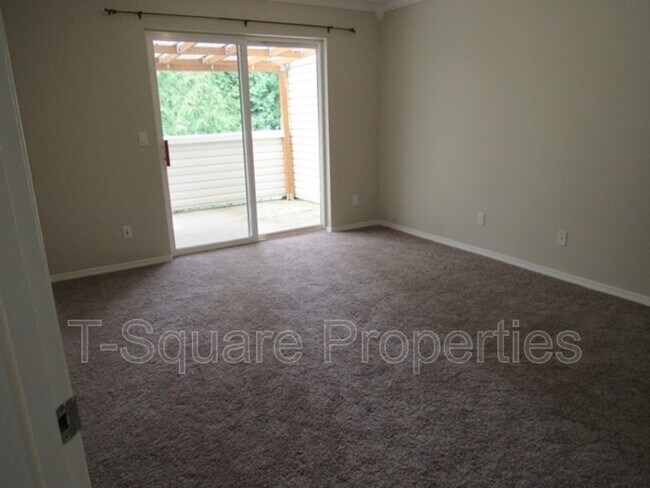 Building Photo - 2201 192nd St SE