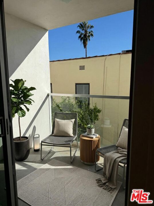 Building Photo - 425 S Willaman Dr