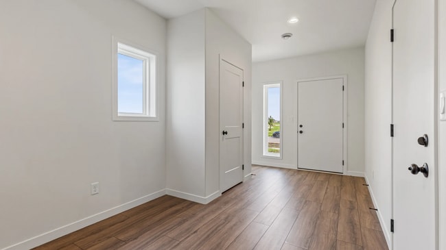 Building Photo - 4-bedroom, 3-bathroom West Fargo Single-Family Home w/2 Stall Garage