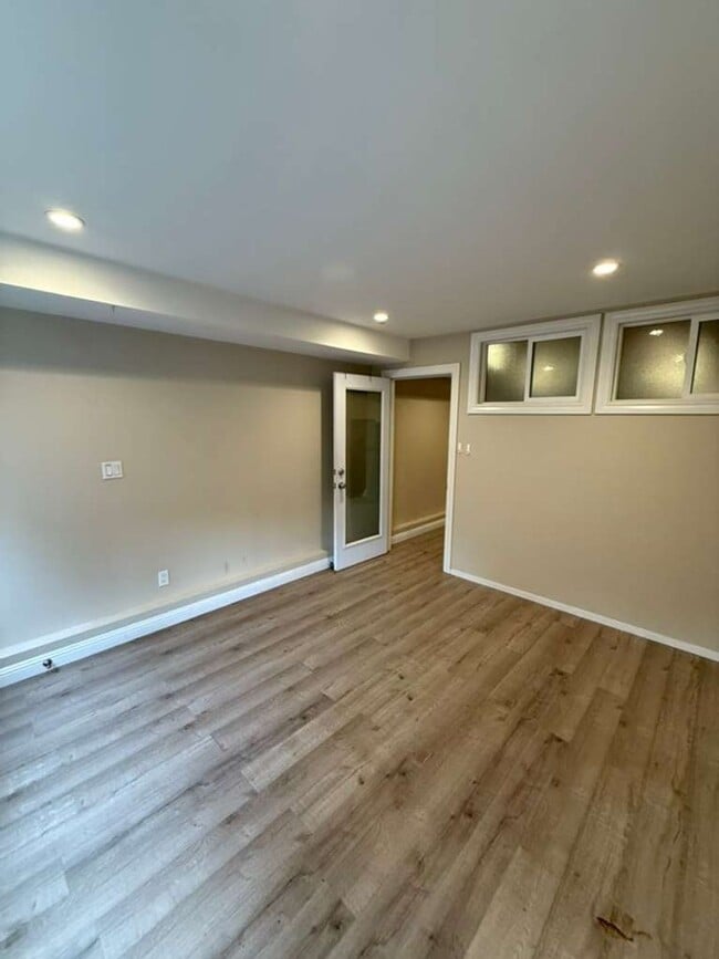 Building Photo - 349 Monticello St