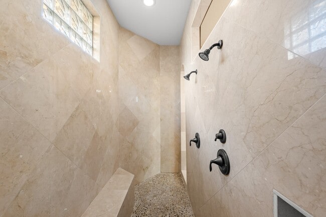 Building Photo - 75 S Fremont Ridge Loop