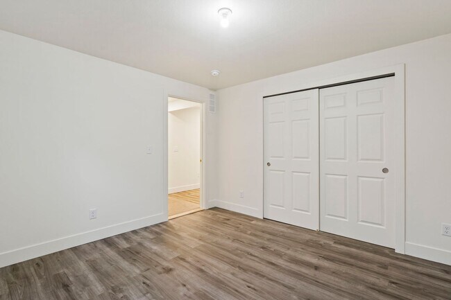 Building Photo - Spacious Home in a Great Location!