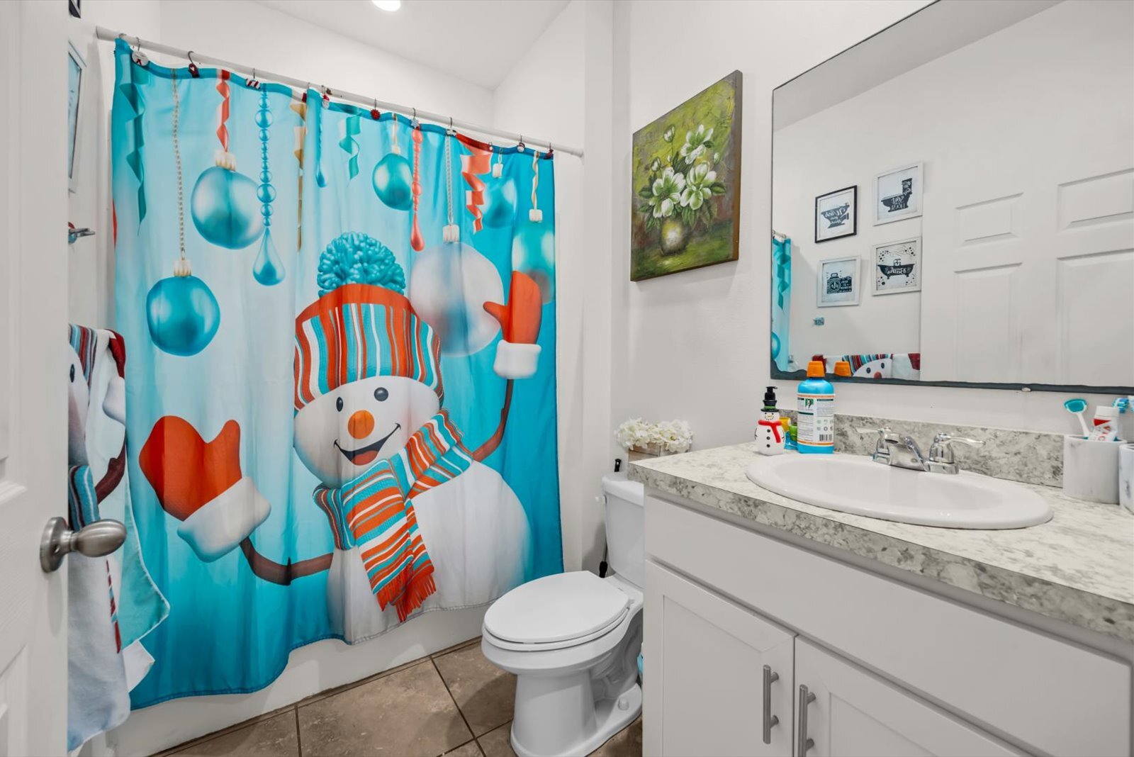 Building Photo - 6545 NW Oaklawn Way