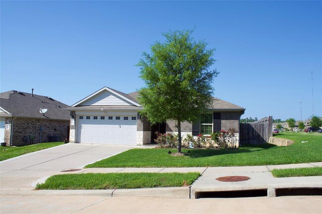 Building Photo - 15004 Monserrat Ln