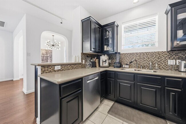 Building Photo - 1817 Carlson Dr