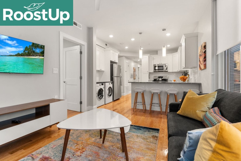 Building Photo - Furnished Bedroom with Private Bath in South Boston