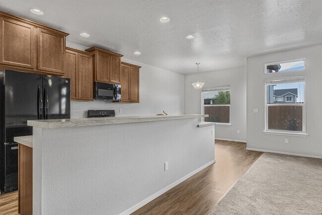 Building Photo - 6518 E Fairmount St