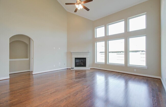 Building Photo - 27911 Seger Bnd Trl