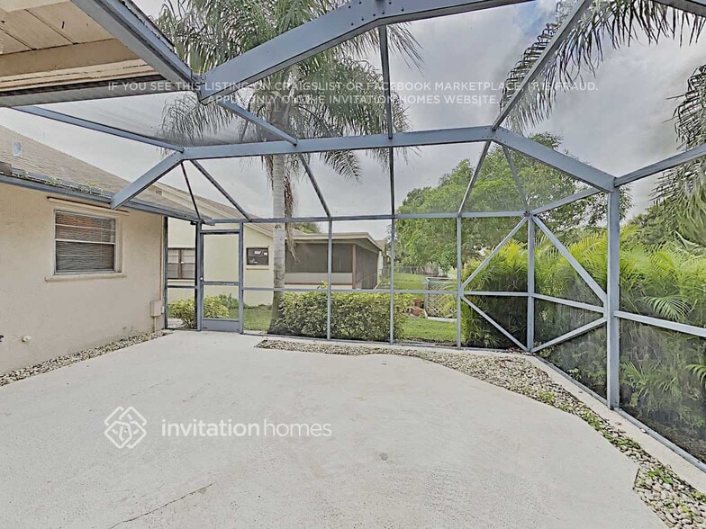 Building Photo - 22881 SW 56th Ave