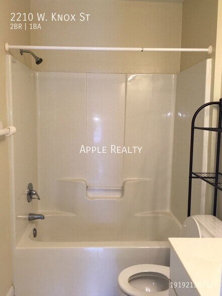 Building Photo - 2210 W Knox St