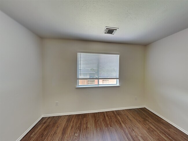 Building Photo - 24518 Cypresspark Glen Ln