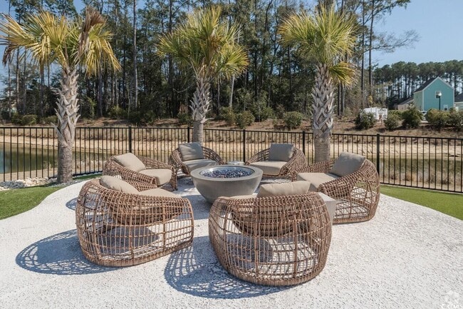 Building Photo - 1501 Flatwood St