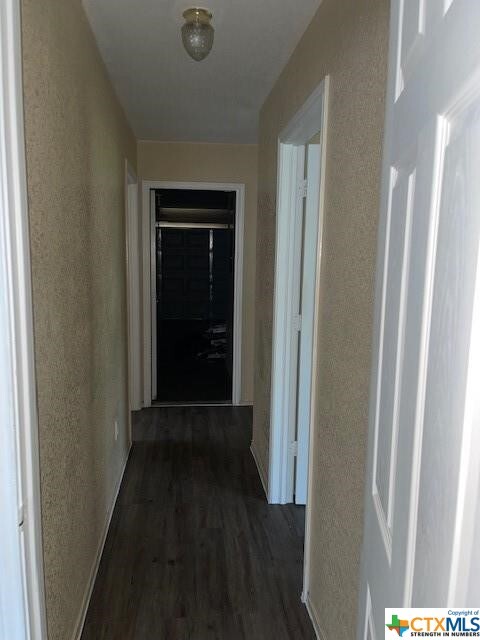 Building Photo - 1206 Fox Creek Dr