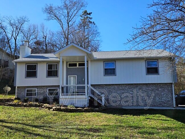 Primary Photo - 509 Echo Springs Rd