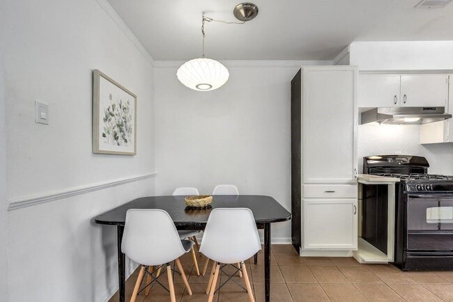 Building Photo - 123 Coleman St