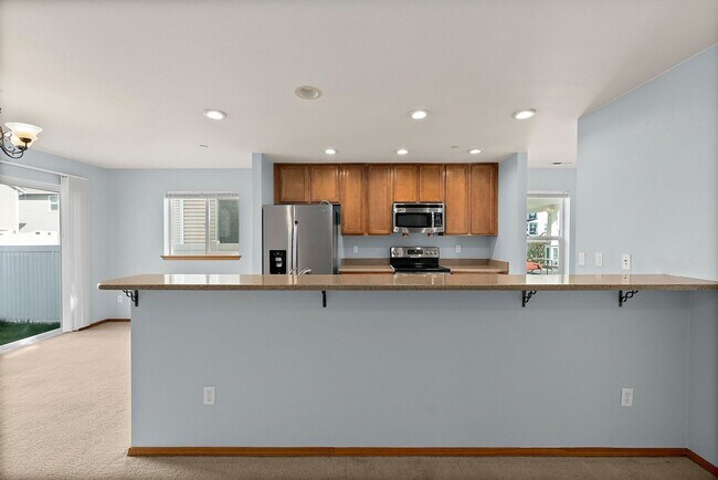 Building Photo - Spacious 4-Bed Home in DuPont | Huge Loft & 5 Mins to JBLM!