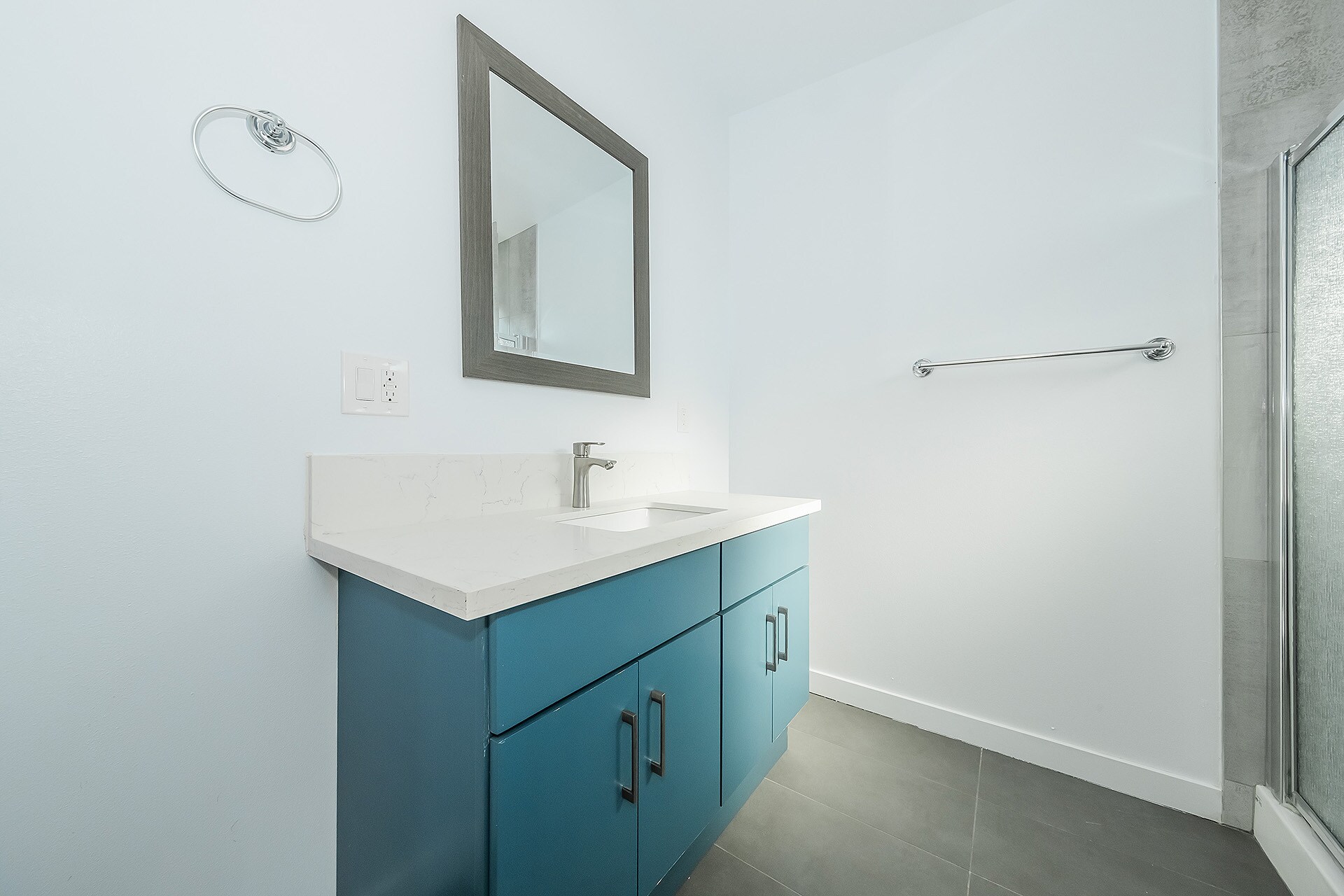 Building Photo - 668 Keenan Ave