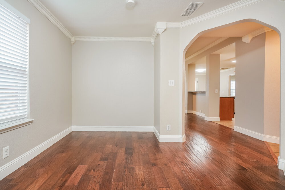 Building Photo - 711 River Run Dr